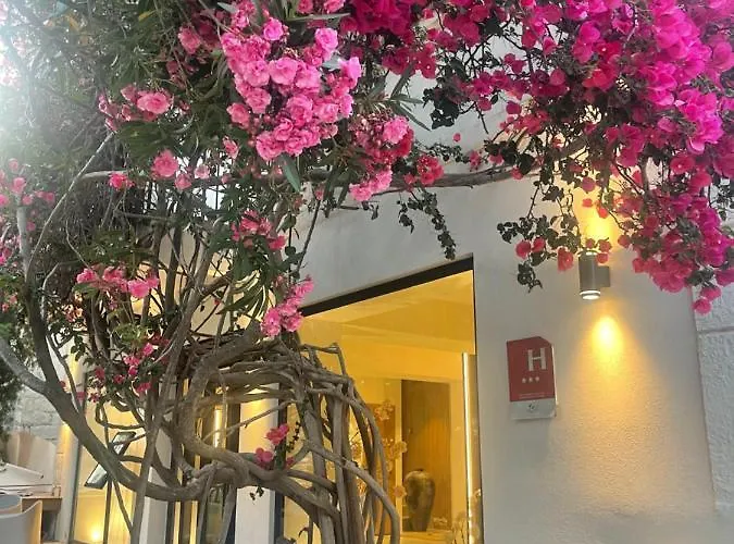 米斯特拉尔酒店 3*