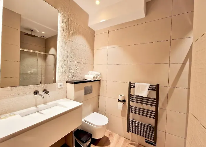 米斯特拉尔酒店 酒店 3*