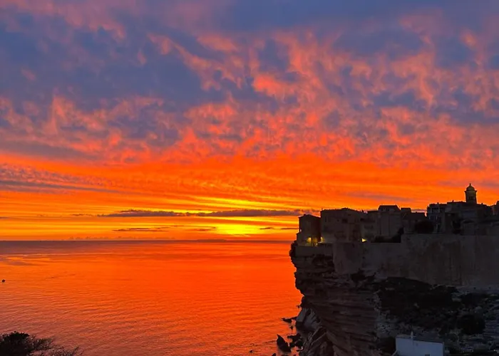 米斯特拉尔酒店