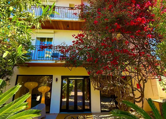 米斯特拉尔酒店